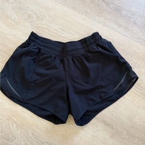 Lululemon Hotty Hot Women's Lowrise Lined Black Athletic Shorts 6